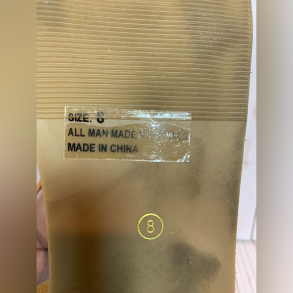 Lulus Tan & Gold Buckle Sandals Size 8 EUC - Picture 7 of 7